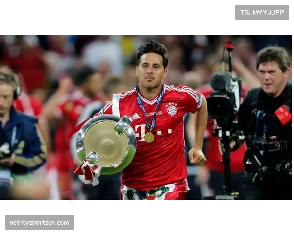 皮萨罗谈拜仁三冠前景：球队实力强劲，但不及2013年鼎盛时期